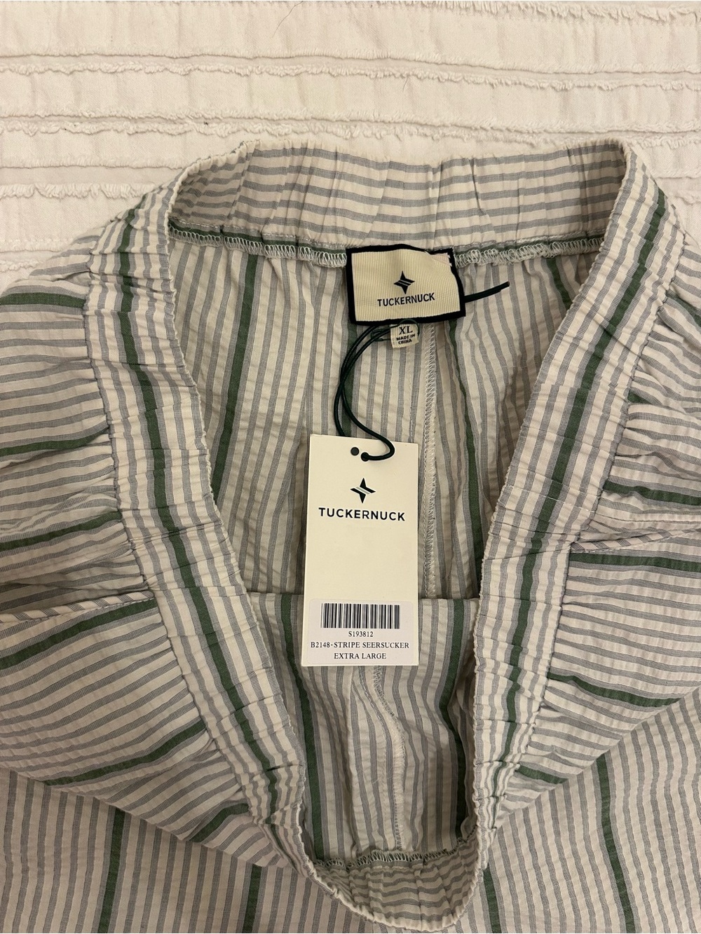 NWT- Tuckernuck Green & White Striped Set - Picture 4 of 7